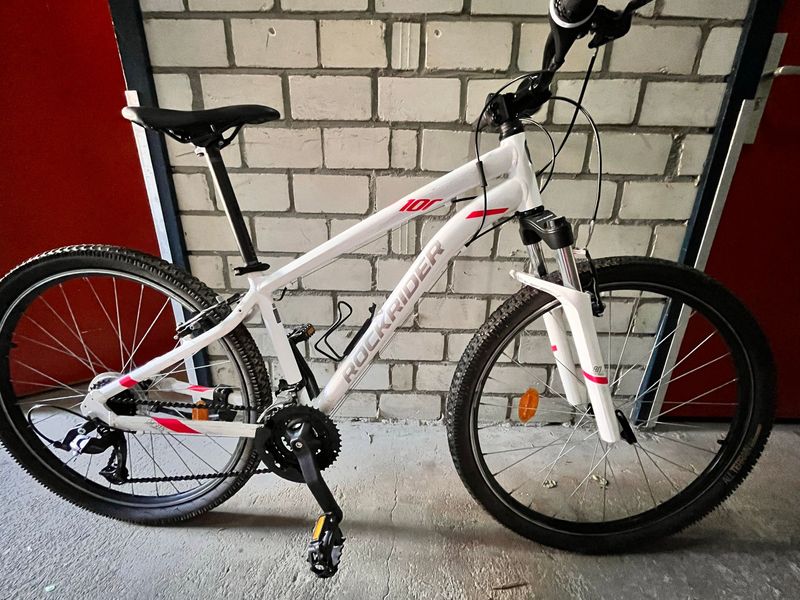 Used DECATHLON Cobra. Other Microshift 2018 MTB