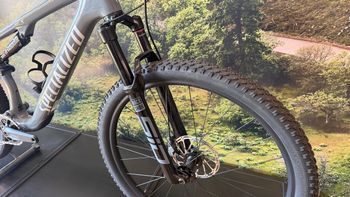 Tweedehands Specialized Epic 8 Comp 2025 2025 Mountainbike — afbeelding 6 van 9