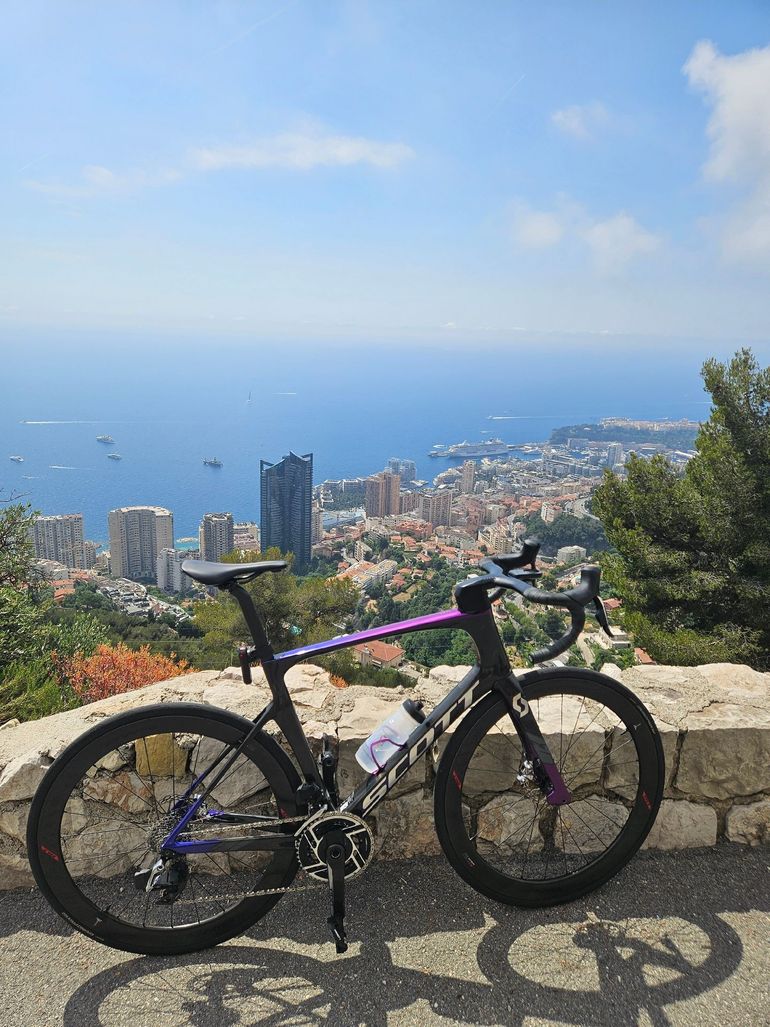 Używany Scott Foil SRAM Red eTap AXS 2022 Road & Gravel — zdjęcie 1 z 5