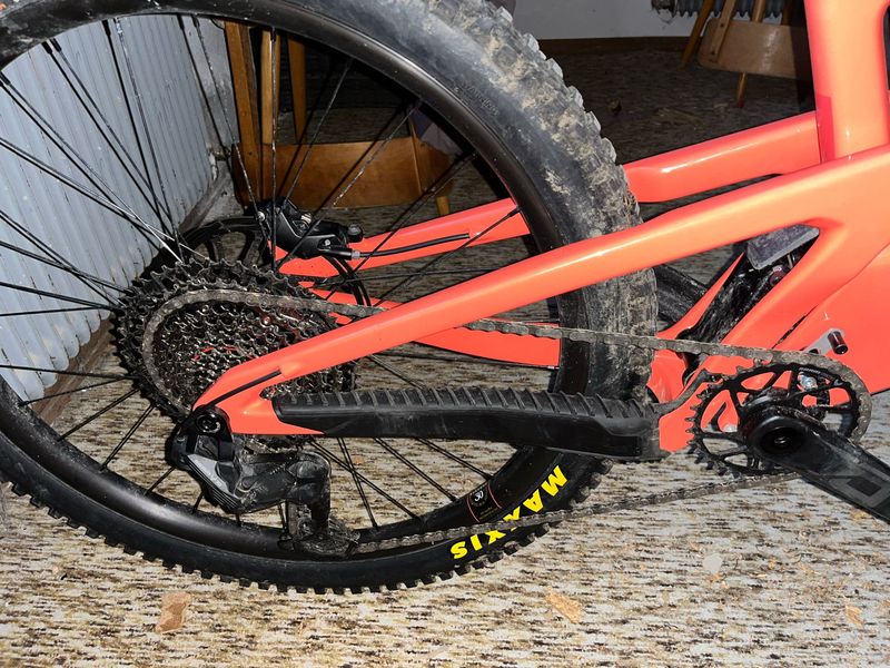 Used Santa Cruz Nomad 90 2026 2026 Mountainbike, Red, 29 — image 10 of 86
