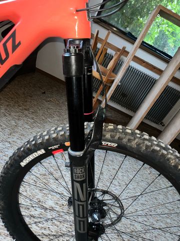 Used Santa Cruz Nomad 90 2026 2026 Mountainbike, Red, 29 — image 3 of 86