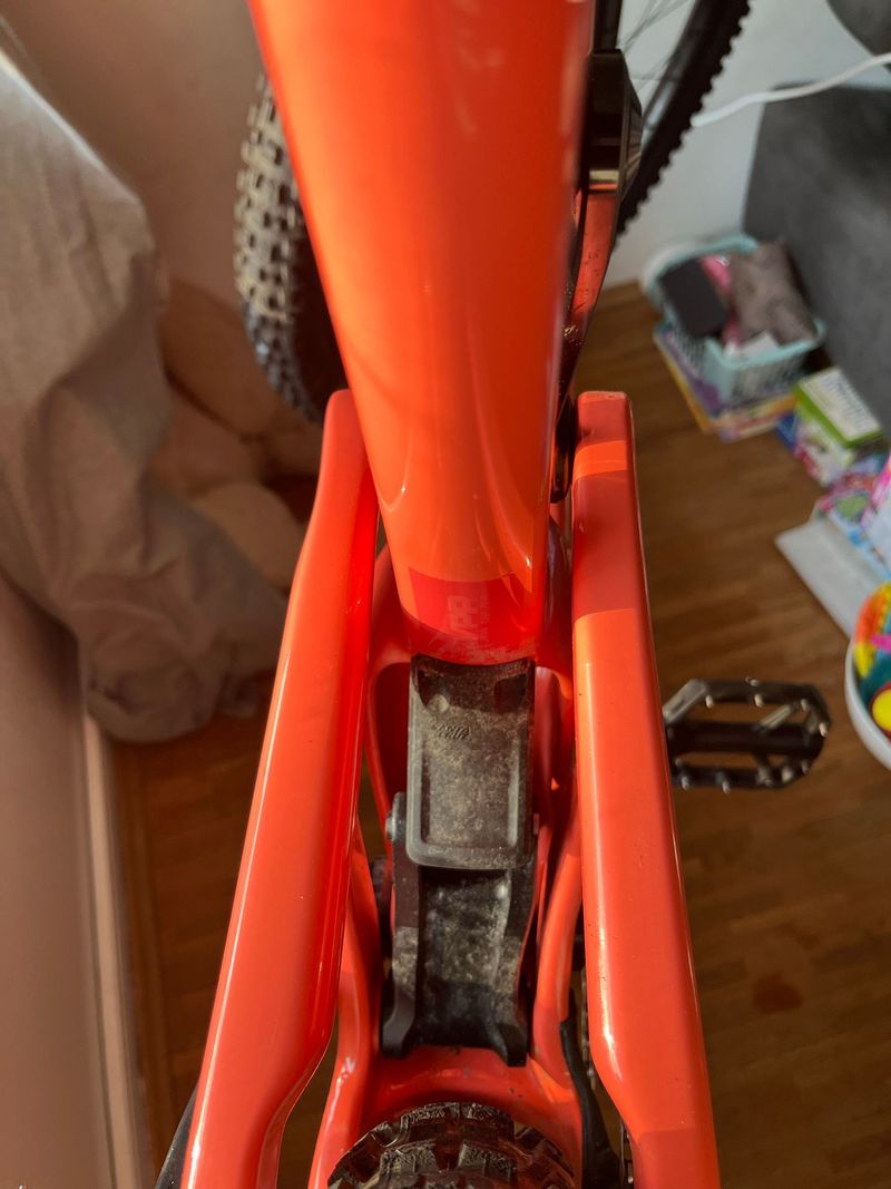 Used Santa Cruz Nomad 90 2026 2026 Mountainbike, Red, 29 — image 26 of 86