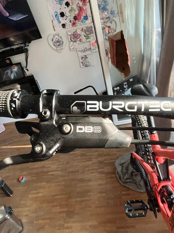 Santa Cruz Nomad 90 2026 2026 Mountainbike usato, Rosso — immagine 81 di 86