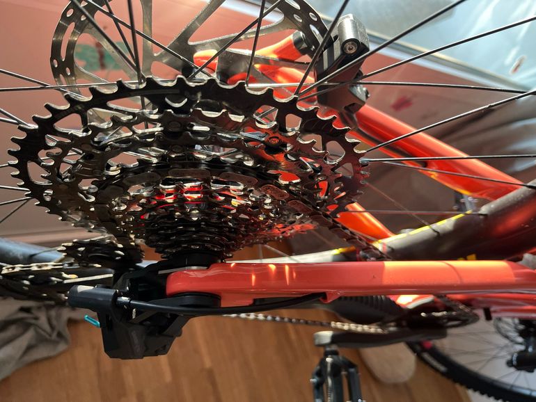 Santa Cruz Nomad 90 2026 2026 Mountainbike usato, Rosso — immagine 13 di 86