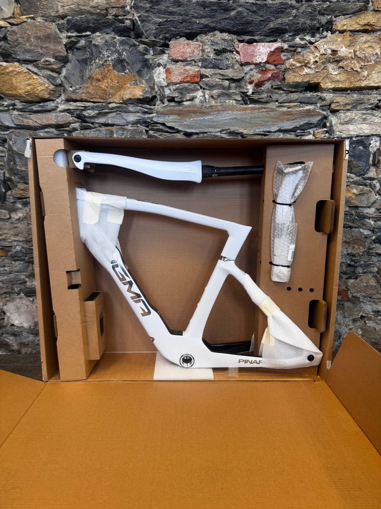 Używany Pinarello DOGMA F DURA ACE Di2 2026 Frameset 2026 Road & Gravel — zdjęcie 3 z 4