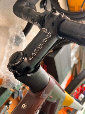 Tweedehands BMC Urs SRAM Force eTap AXS 2023 Road & Gravel — afbeelding 10 van 12