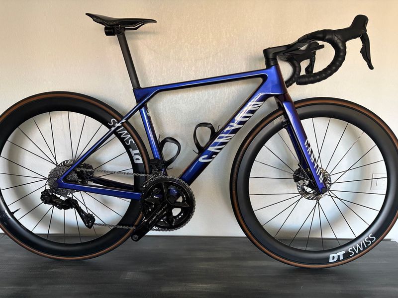 Używany Canyon Ultimate CFR Di2 Aero 2025 2025 Road & Gravel