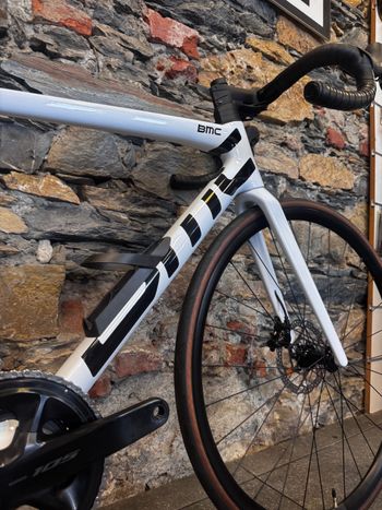 Używany BMC Teammachine SLR THREE 2027 2027 Road & Gravel — zdjęcie 4 z 4