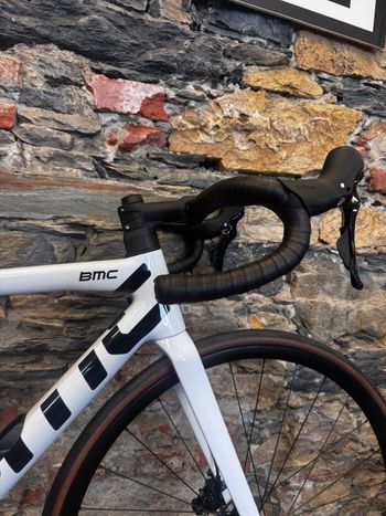 Używany BMC Teammachine SLR THREE 2027 2027 Road & Gravel — zdjęcie 2 z 4