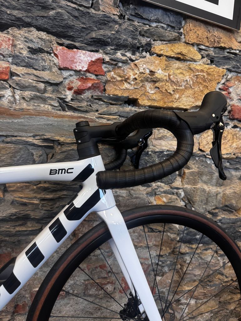 Używany BMC Teammachine SLR THREE 2027 2027 Road & Gravel — zdjęcie 2 z 4