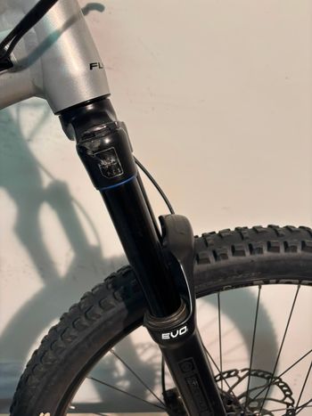 Flyer Uproc 4 2022 Mountainbike de segunda mano, Gris claro — imagen 8 de 15