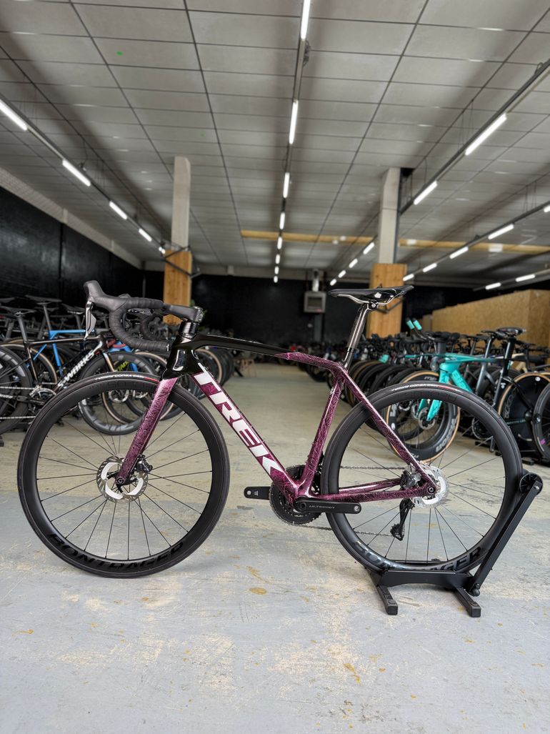 Used Trek Émonda SLR 7 2023 2023 Road & Gravel, Purple — image 18 of 24