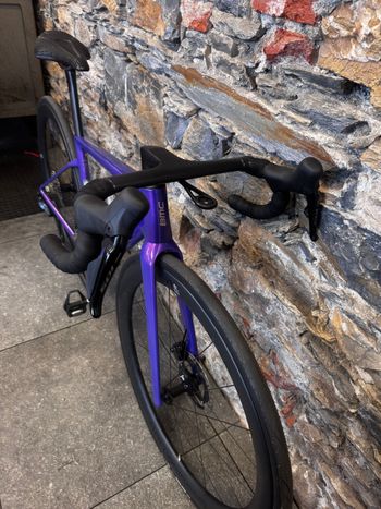 Używany BMC Teammachine SLR 01 ONE 2027 2027 Road & Gravel — zdjęcie 2 z 4