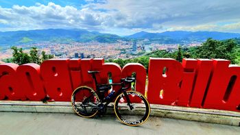 Używany Specialized Men's Tarmac Disc Pro 2019 2019 Road & Gravel — zdjęcie 4 z 4