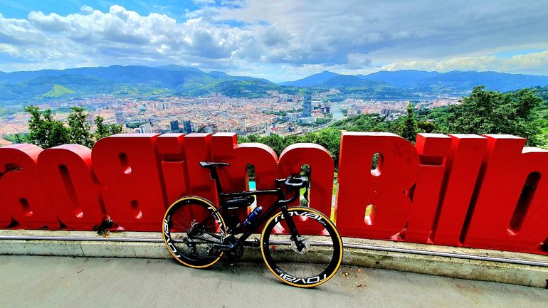 Używany Specialized Men's Tarmac Disc Pro 2019 2019 Road & Gravel — zdjęcie 4 z 4