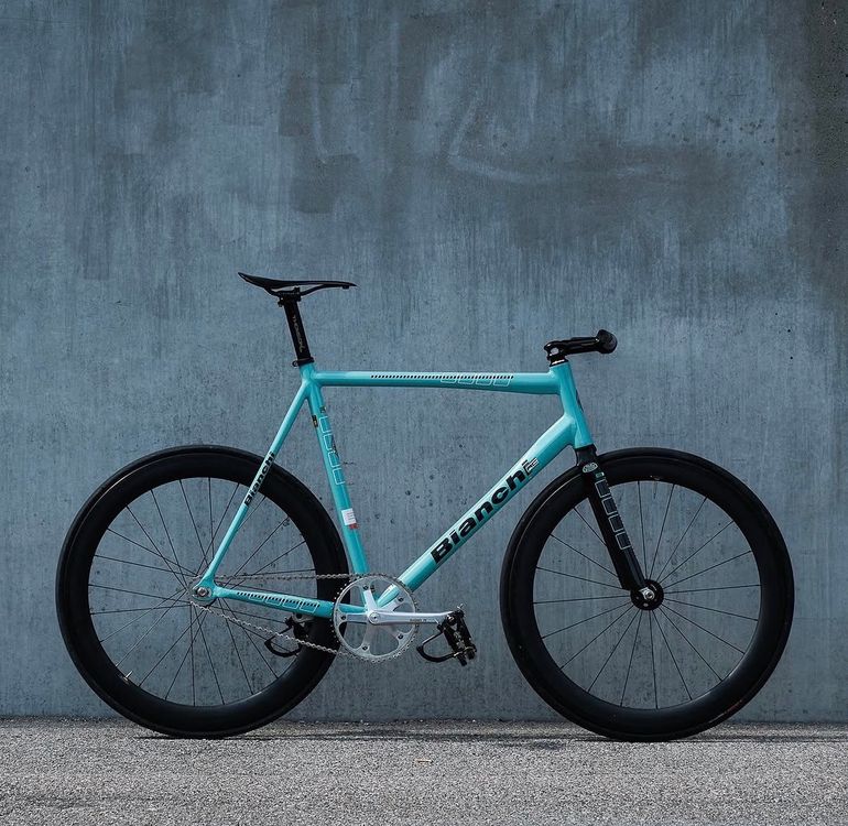 Bianchi Pista Single Speed / Fixed Gear 2009 Road & Gravel d'occasion — image 8 sur 9