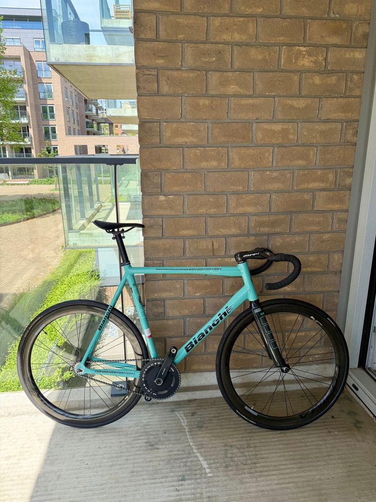 Bianchi Pista Single Speed / Fixed Gear 2009 Road & Gravel d'occasion — image 2 sur 9