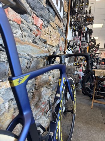 Použité Pinarello DOGMA F SRAM RED ETAP AXS 2026 2026 Road & Gravel — obrázek 6 z 6