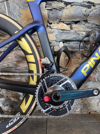 Použité Pinarello DOGMA F SRAM RED ETAP AXS 2026 2026 Road & Gravel — obrázek 2 z 6