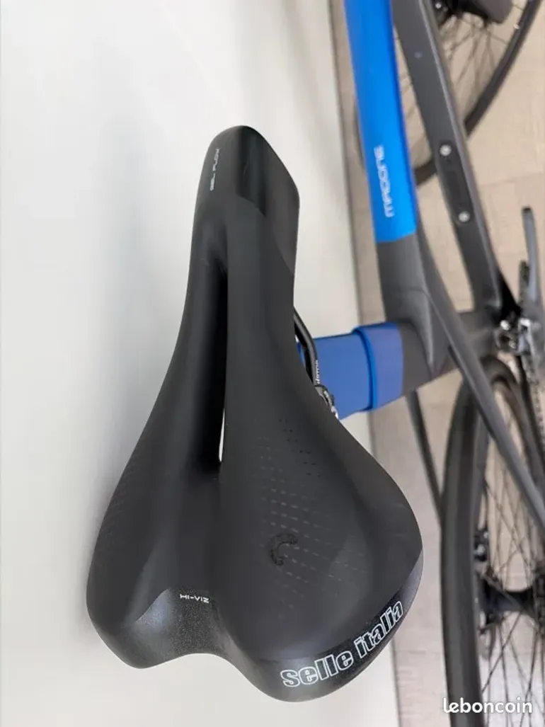 Trek Madone SL 6 2021 2021 Road & Gravel de segunda mano, Azul — imagen 2 de 5