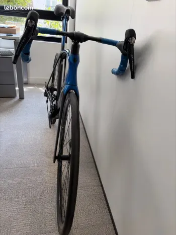 Trek Madone SL 6 2021 2021 Road & Gravel de segunda mano, Azul — imagen 4 de 5