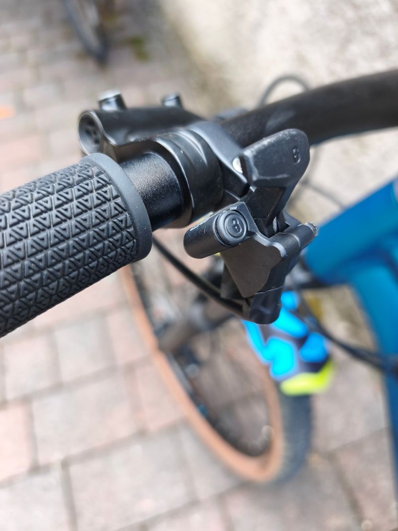Used CUBE REACTION, PRO 2025 2025 Mountainbike, Blue, 27.5, 29 — image 5 of 8
