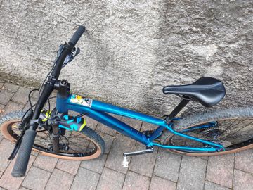Used CUBE REACTION, PRO 2025 2025 Mountainbike, Blue, 27.5, 29 — image 6 of 8