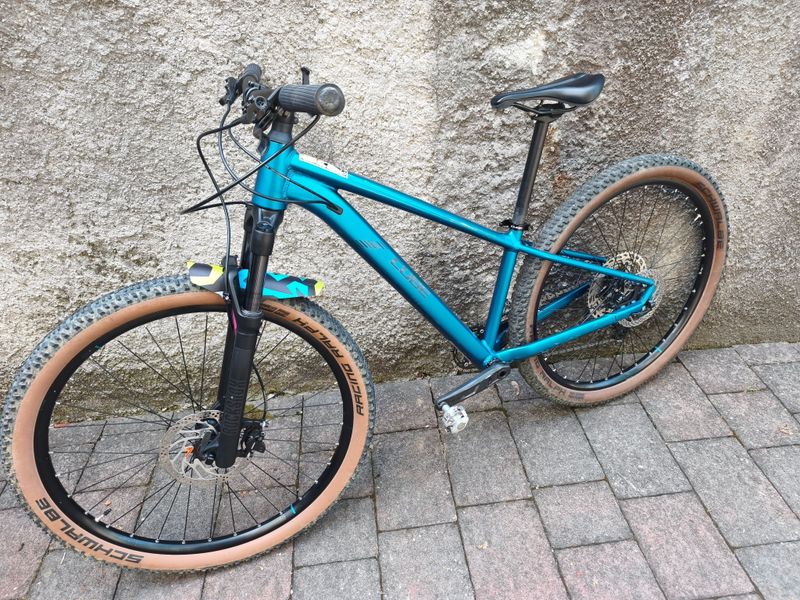 Used CUBE REACTION, PRO 2025 2025 Mountainbike, Blue, 27.5, 29 — image 1 of 8
