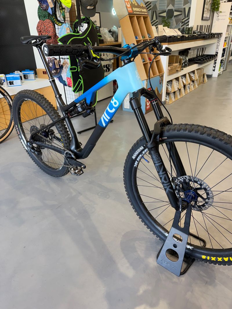 Brugt ARC8 ESSENTIAL SRAM GX Eagle AXS (T-Type) 2024 Mountainbike — billede 11 af 14
