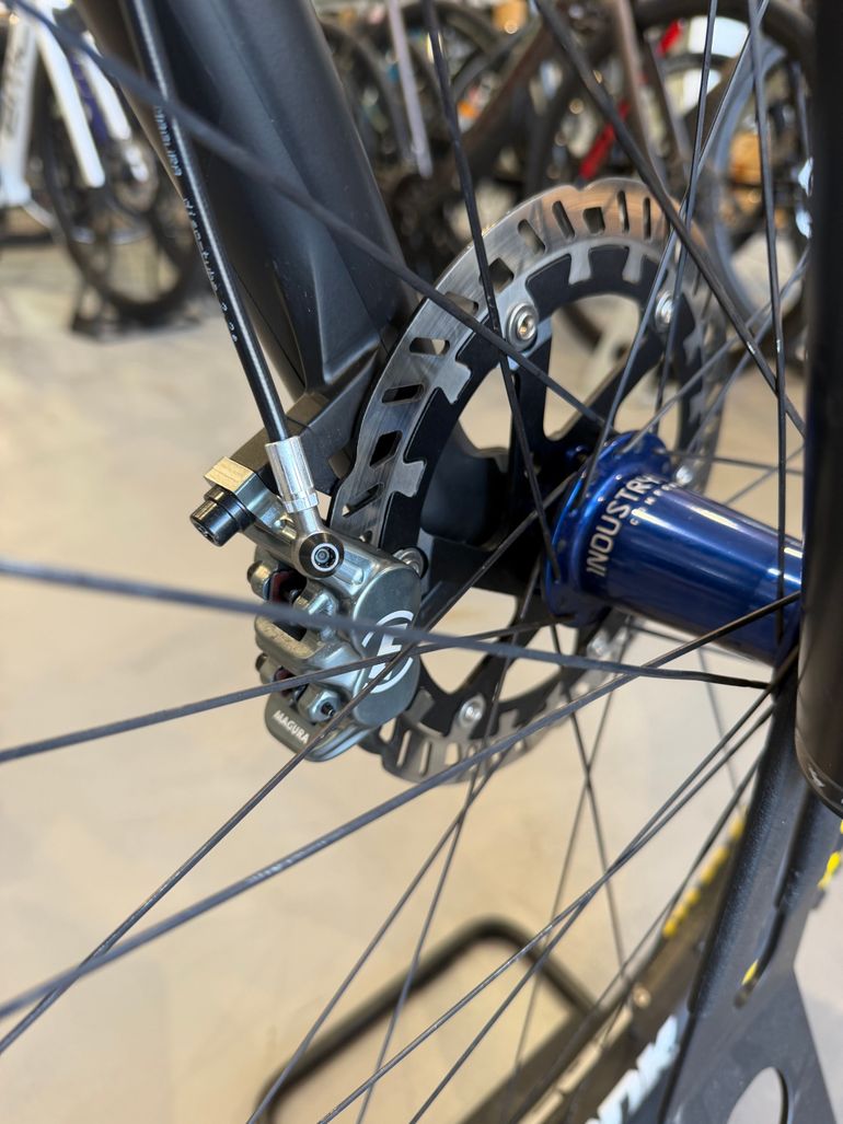 Použité ARC8 ESSENTIAL SRAM GX Eagle AXS (T-Type) 2024 Mountainbike — obrázek 7 z 12