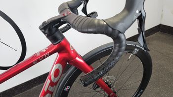 Used Gusto RANGER EVO ELITE ULTRA DISC 2025 Road & Gravel, Red — image 13 of 19