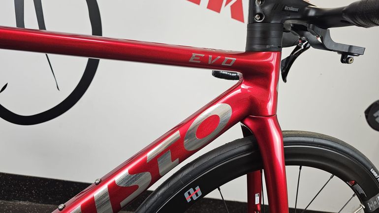 Used Gusto RANGER EVO ELITE ULTRA DISC 2025 Road & Gravel, Red — image 14 of 19