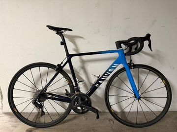 Brugt Canyon Ultimate CF SL 8.0 Di2 2019 2019 Road & Gravel — billede 1 af 3