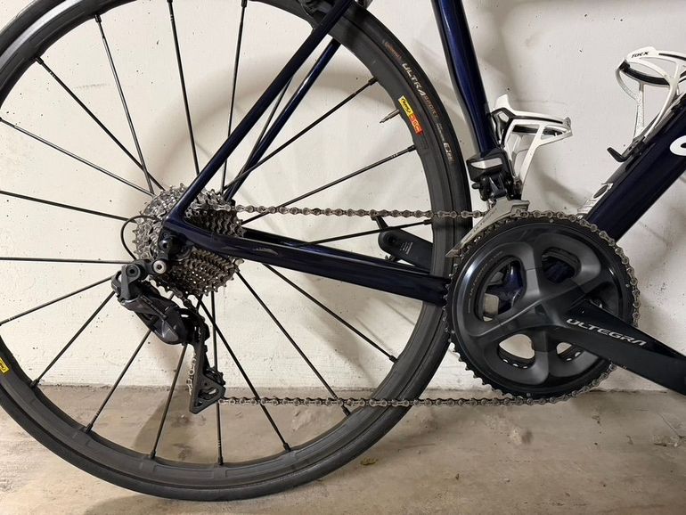 Used Canyon Ultimate CF SL 8.0 Di2 2019 2019 Road & Gravel, Blue — image 2 of 3