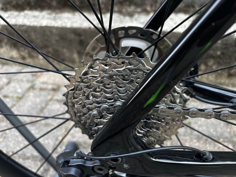 Used Trek Émonda SL 6 Pro 2021 2021 Road & Gravel, Red — image 4 of 13