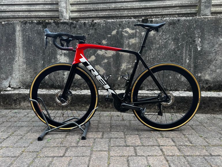 Used Trek Émonda SL 6 Pro 2021 2021 Road & Gravel, Red — image 2 of 13