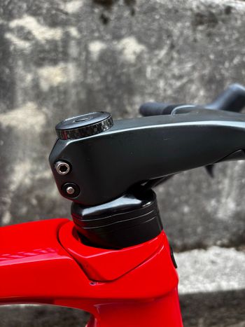 Used Trek Émonda SL 6 Pro 2021 2021 Road & Gravel, Red — image 9 of 13