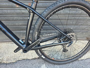 Used Trek Procaliber 9.7 2020 2020 Mountainbike, Black, 27.5, 29 — image 4 of 4