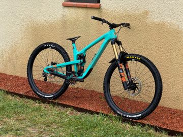 Propain Tyee CF 29 Highend 2023 2023 Mountainbike usato, Blu — immagine 4 di 16