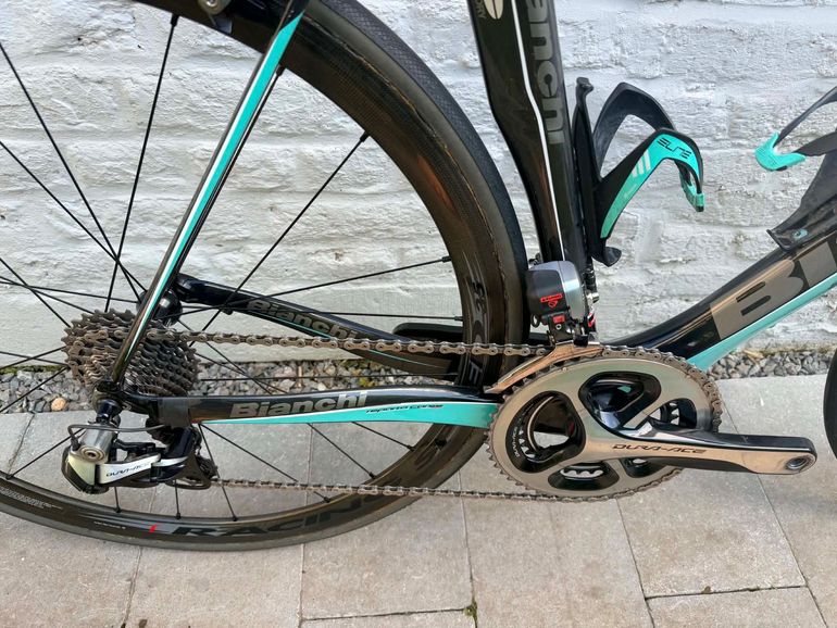 Brugt Bianchi XR2 Dura Ace Di2 2016 édition Spéciale 130 Ans 2016 Road & Gravel — billede 9 af 15