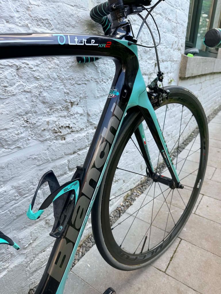 Brugt Bianchi XR2 Dura Ace Di2 2016 édition Spéciale 130 Ans 2016 Road & Gravel — billede 10 af 15