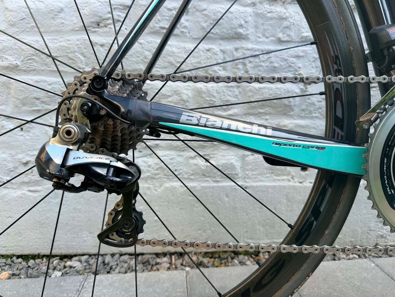 Brugt Bianchi XR2 Dura Ace Di2 2016 édition Spéciale 130 Ans 2016 Road & Gravel — billede 8 af 15