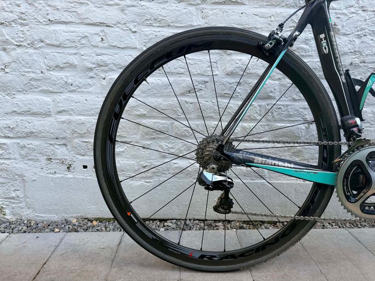Brugt Bianchi XR2 Dura Ace Di2 2016 édition Spéciale 130 Ans 2016 Road & Gravel — billede 5 af 15