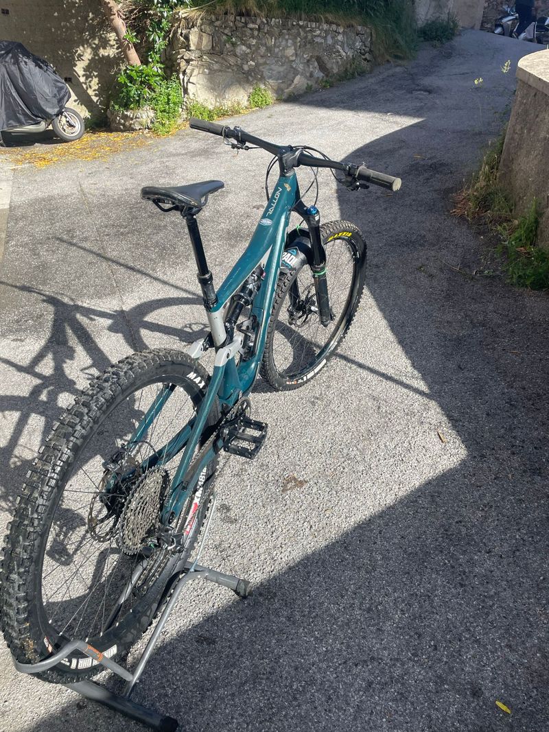 Używany Orbea Rallon Shimano Deore XT 2023 Mountainbike — zdjęcie 1 z 12