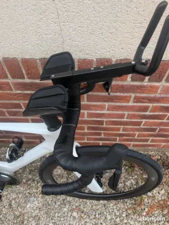 NO NAME Vélo Aéro 2026 Ultegra Di2 2026 Road & Gravel d'occasion — image 3 sur 15