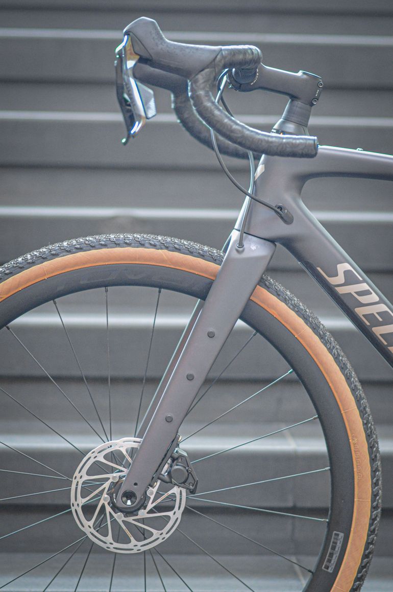 Specialized Diverge 4 Expert SRAM Rival XPLR Nebula Metallic/Sandstone Metallic 2026 - New Bike 2026 Road & Gravel d'occasion — image 12 sur 13
