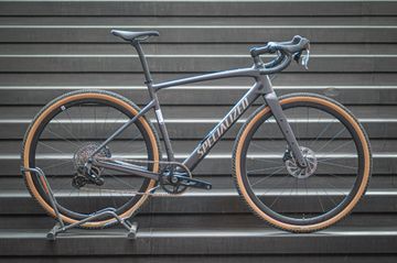 Gebrauchtes Specialized Diverge 4 Expert SRAM Rival XPLR Nebula Metallic/Sandstone Metallic 2026 - New Bike 2026 Road & Gravel