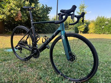 Tweedehands Scott Addict RC 20 2024 2024 Road & Gravel — afbeelding 1 van 8