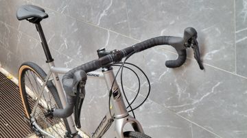 Gebrauchtes Jamis RENEGADE S3 2024 2024 Road & Gravel, Hellgrau — Bild 4 von 4