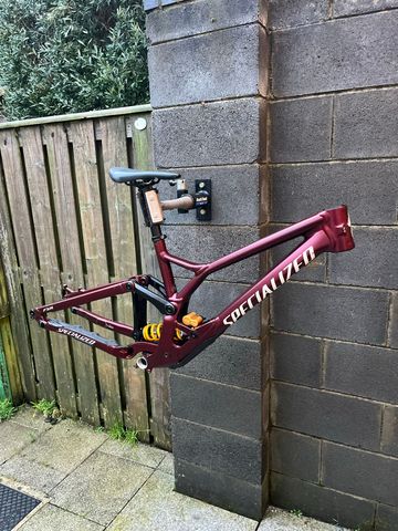 Used Specialized Demo Race Frameset 2024 Frameset 2024 Mountainbike, Red, 27.5 — image 1 of 7